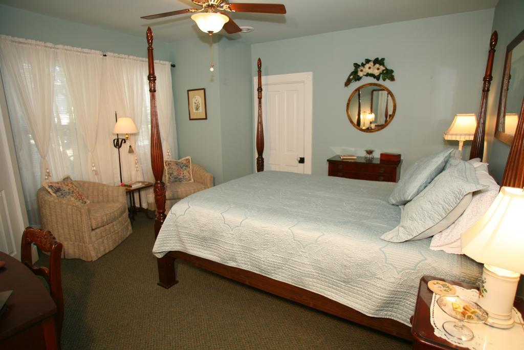 C.W. Worth House Bed And Breakfast Município de Município de Wilmington Quarto foto